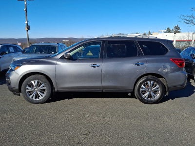 2020 Nissan Pathfinder S