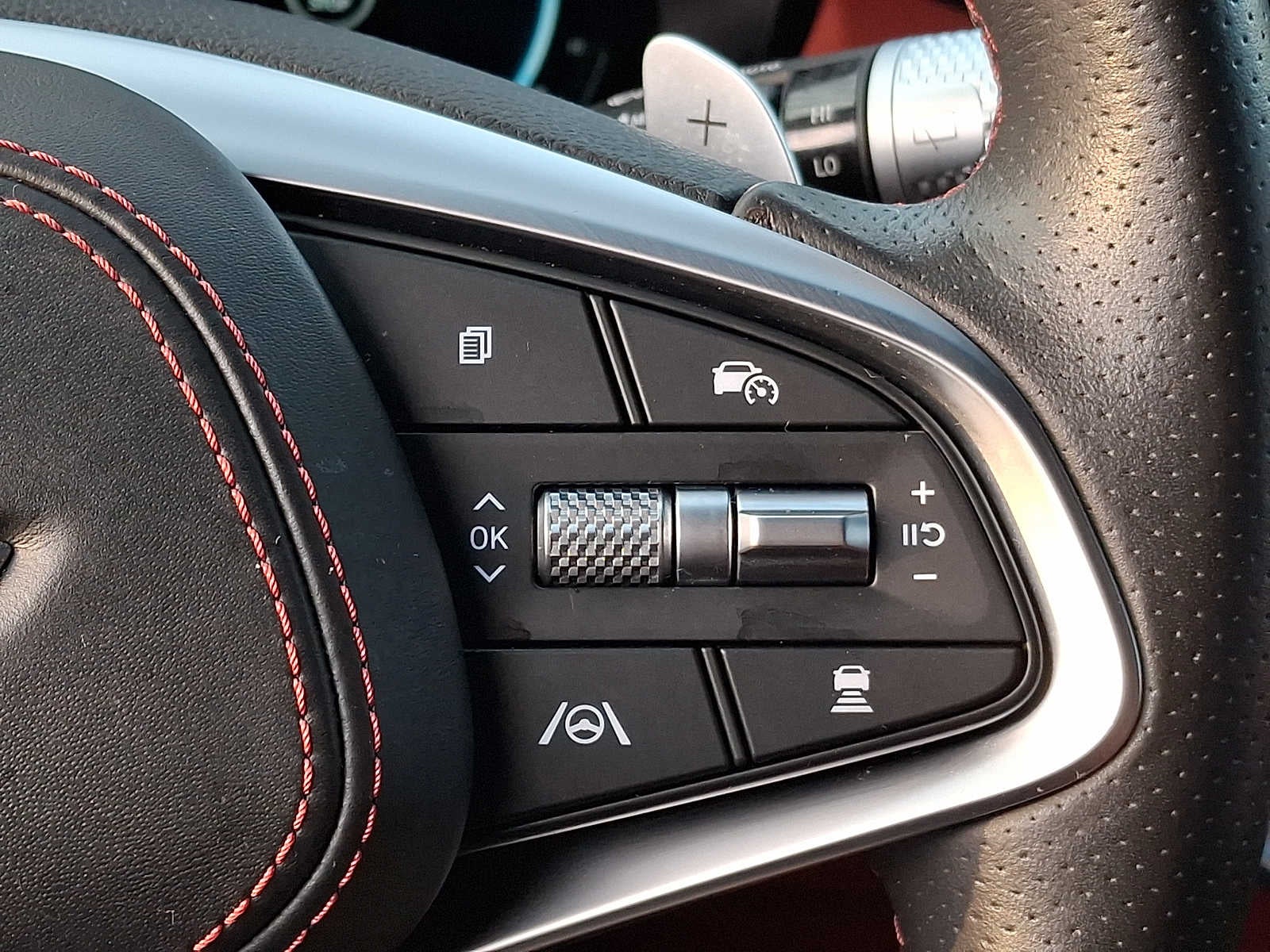 2024 Genesis GV70 2.5T AWD