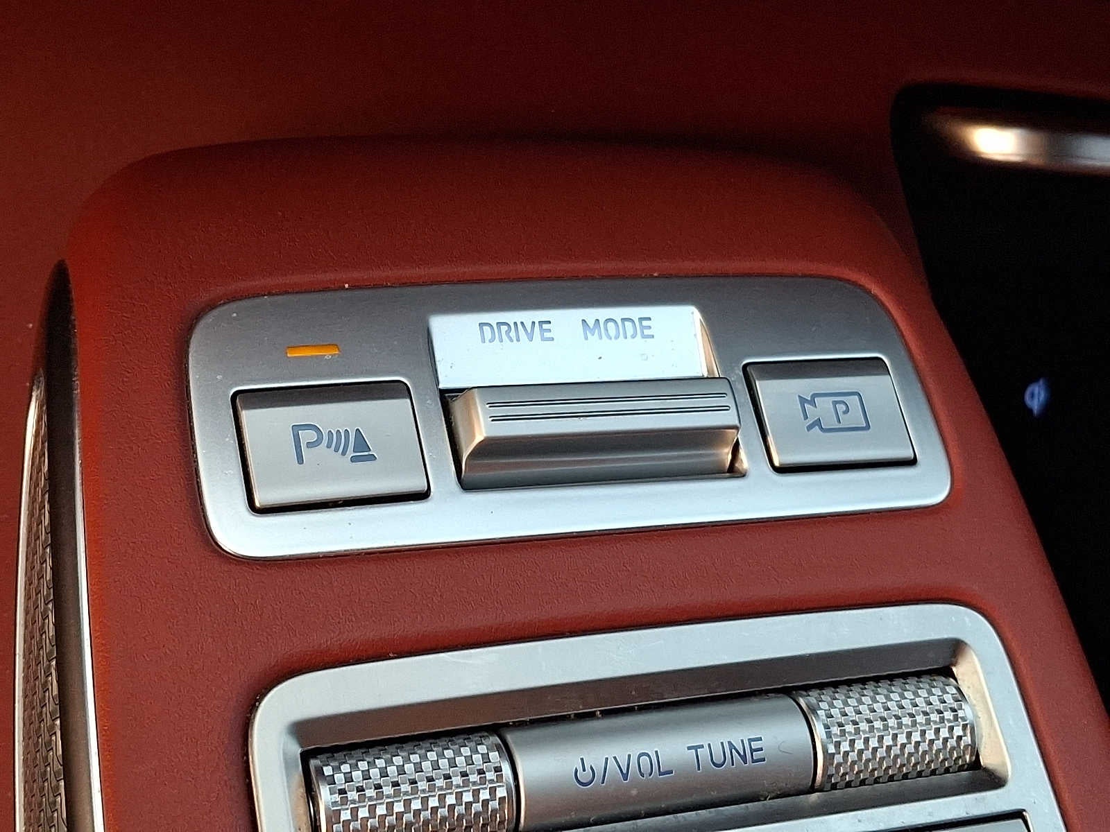 2024 Genesis GV70 2.5T AWD