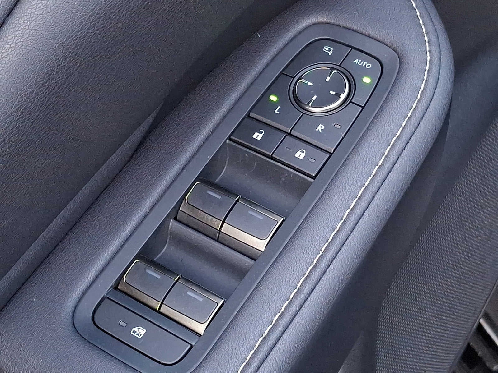 2025 Lexus TX Premium