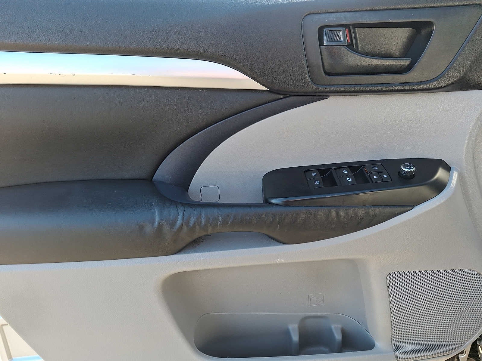 2015 Toyota Highlander LE Plus