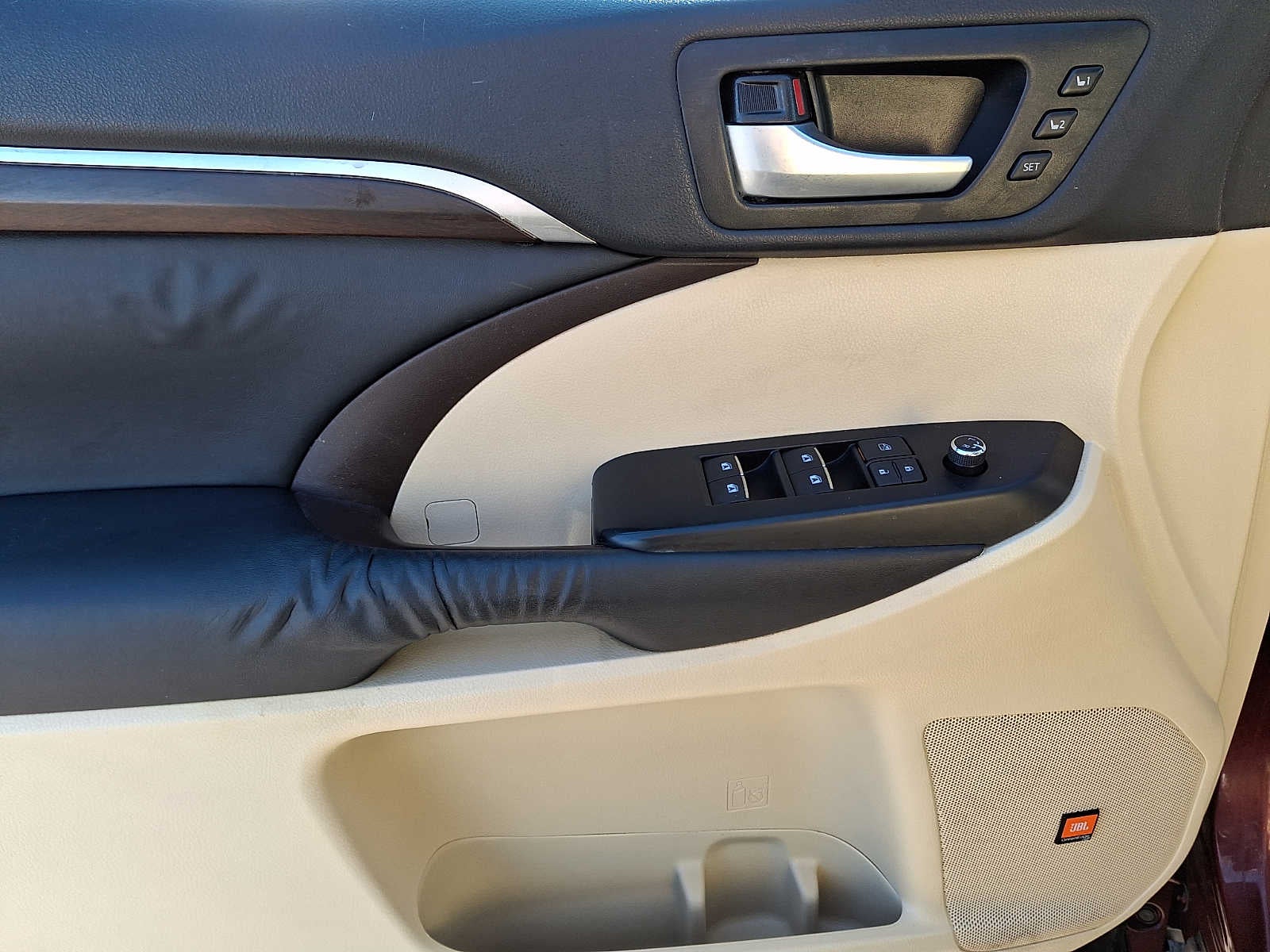 2015 Toyota Highlander Limited Platinum