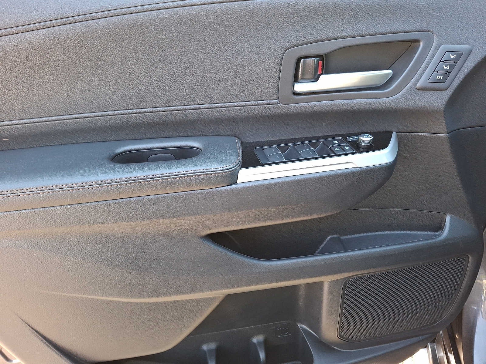 2025 Toyota Sienna Platinum