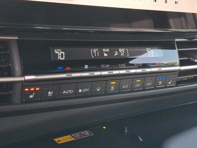 2025 Toyota Sienna Platinum