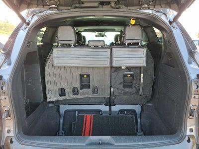 2025 Toyota Sienna Platinum