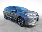 2025 Toyota Sienna Platinum
