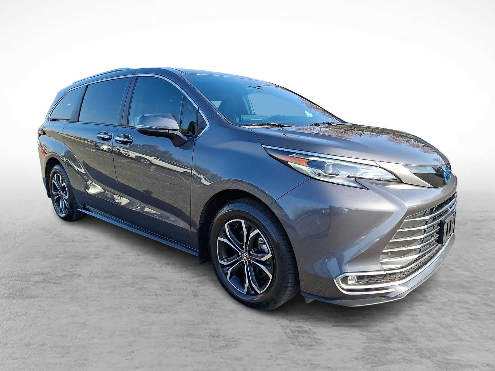 2025 Toyota Sienna Platinum