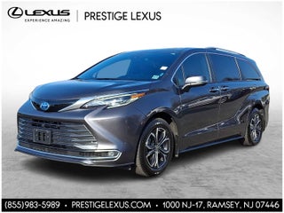 2025 Toyota Sienna Platinum