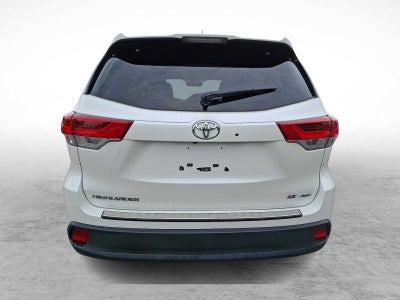 2018 Toyota Highlander SE