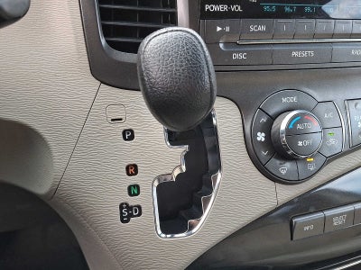 2014 Toyota Sienna LE