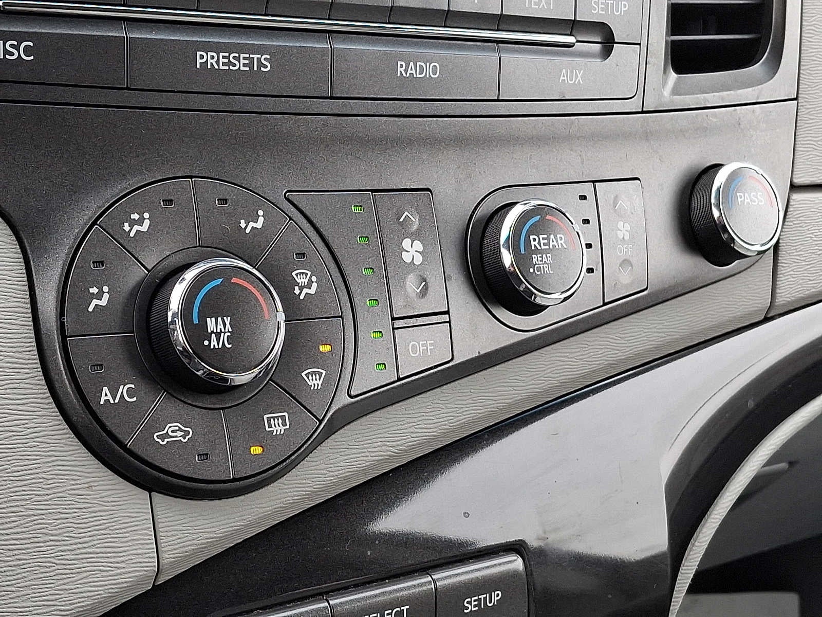 2012 Toyota Sienna LE