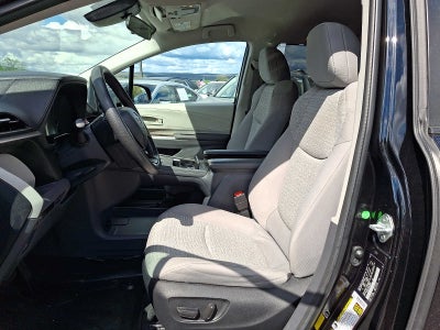 2023 Toyota Sienna LE
