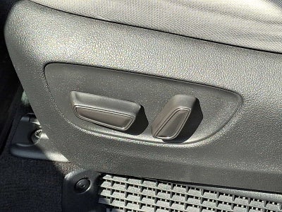 2023 Toyota Sienna LE