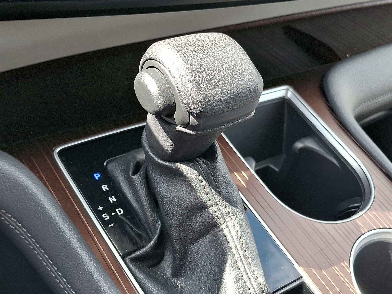 2023 Toyota Sienna LE