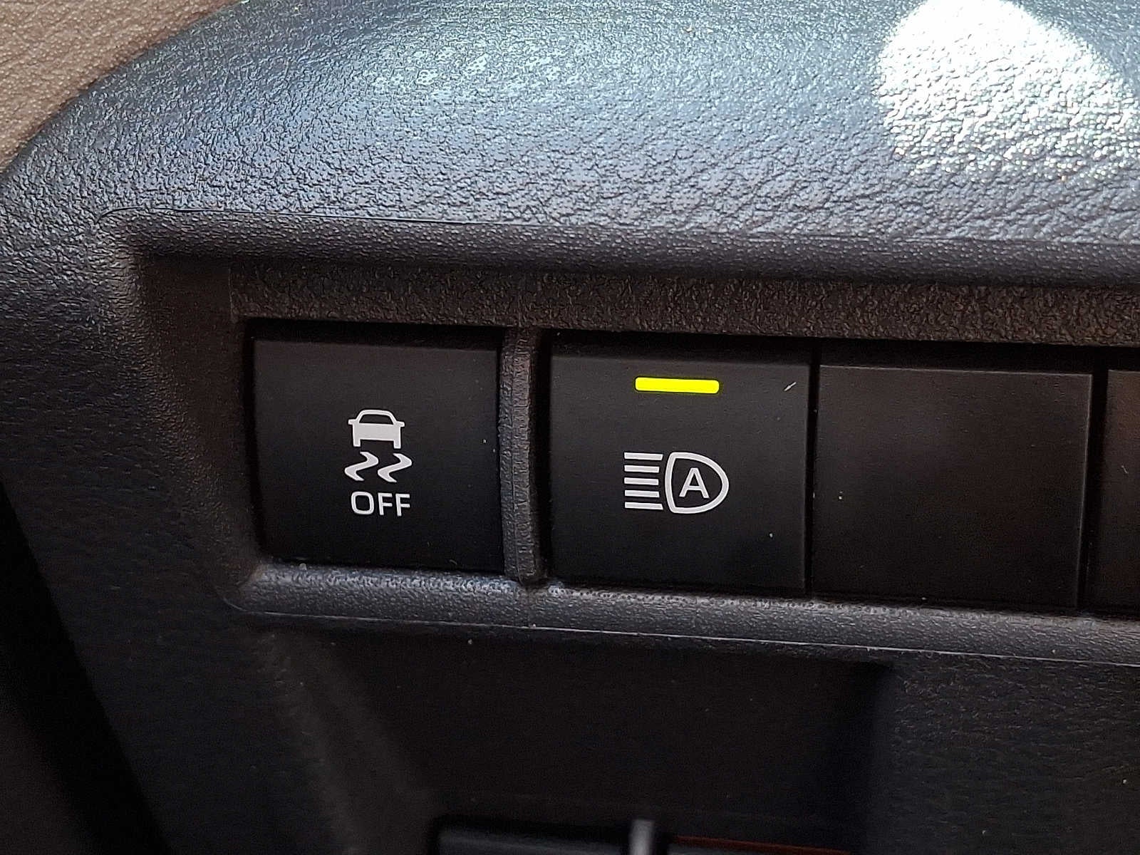 2023 Toyota Sienna LE