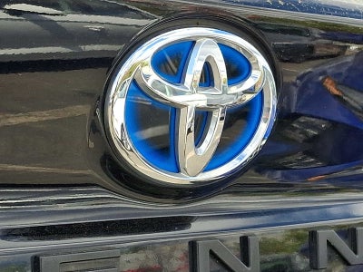 2023 Toyota Sienna LE