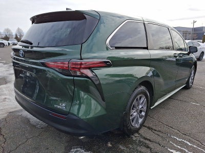 2021 Toyota Sienna LE