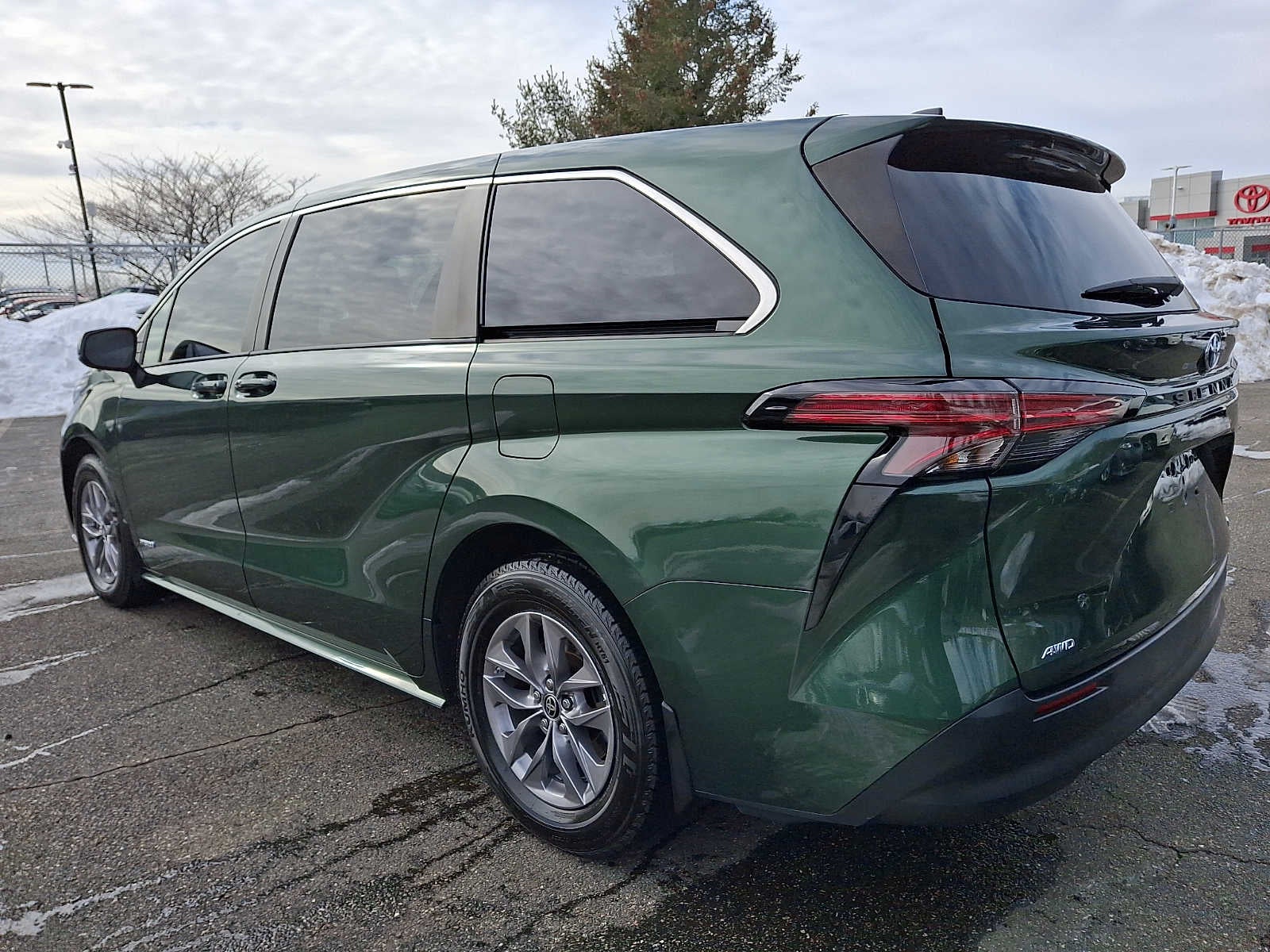 2021 Toyota Sienna LE