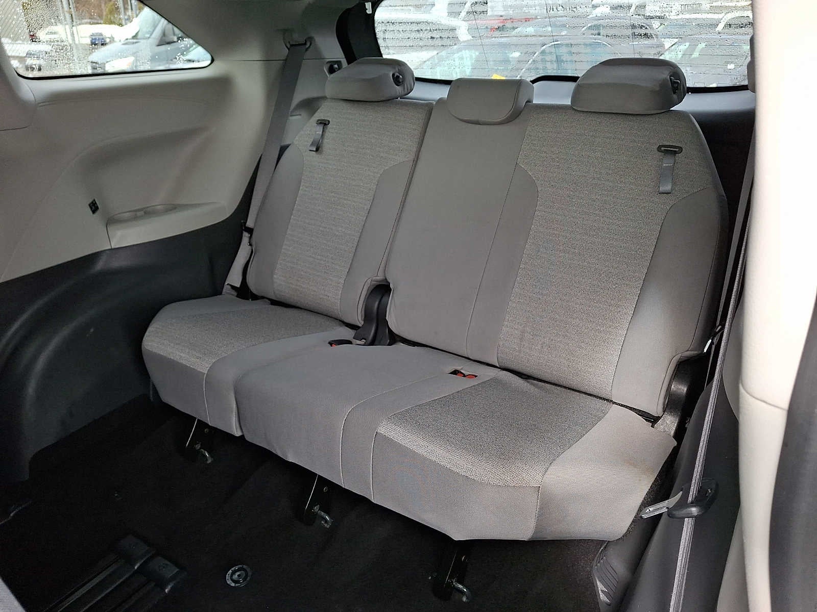 2021 Toyota Sienna LE