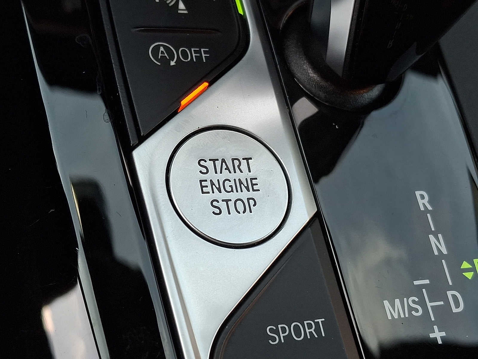 2022 BMW X4 xDrive30i