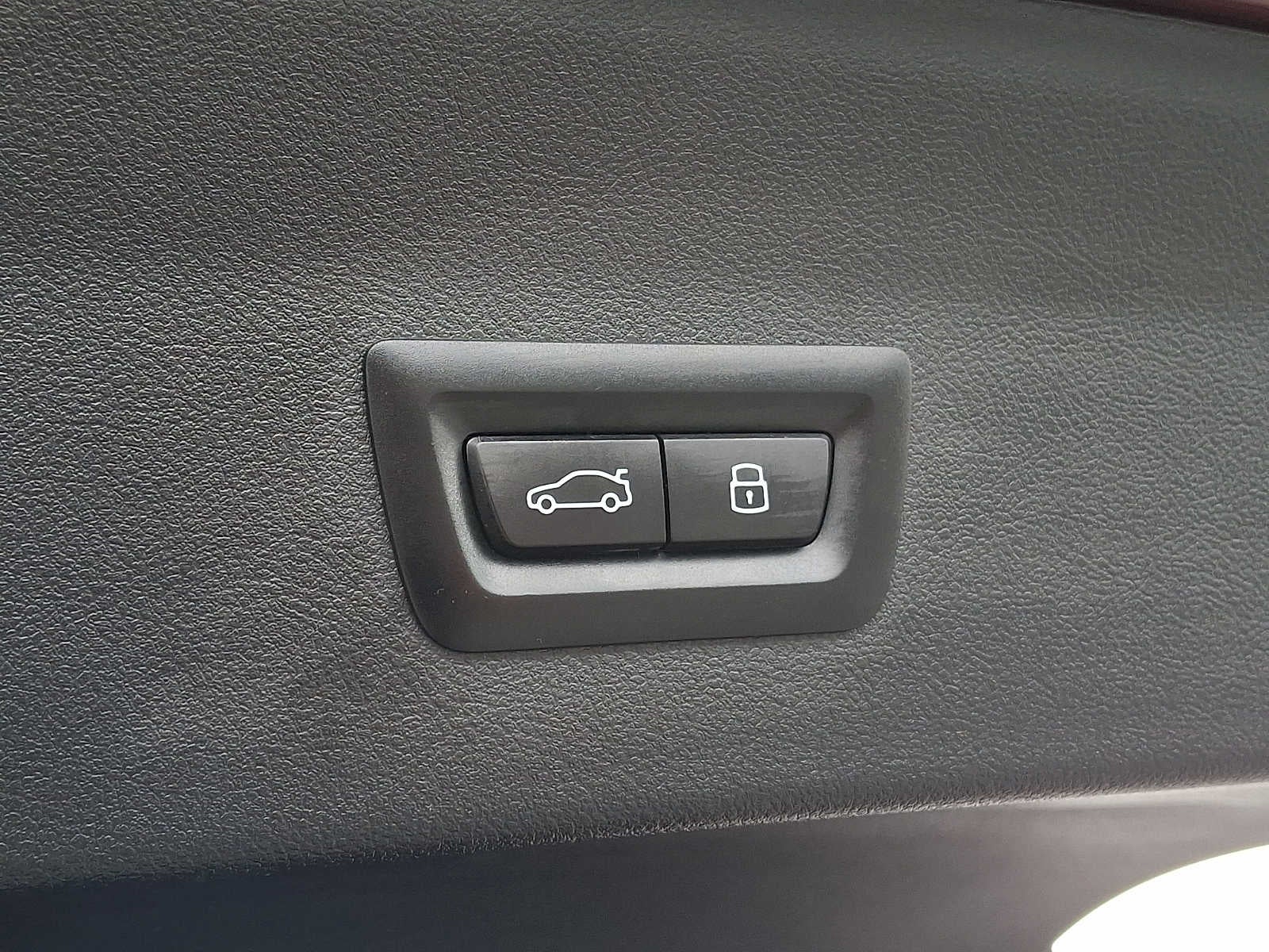 2023 BMW X4 xDrive30i xDrive30i