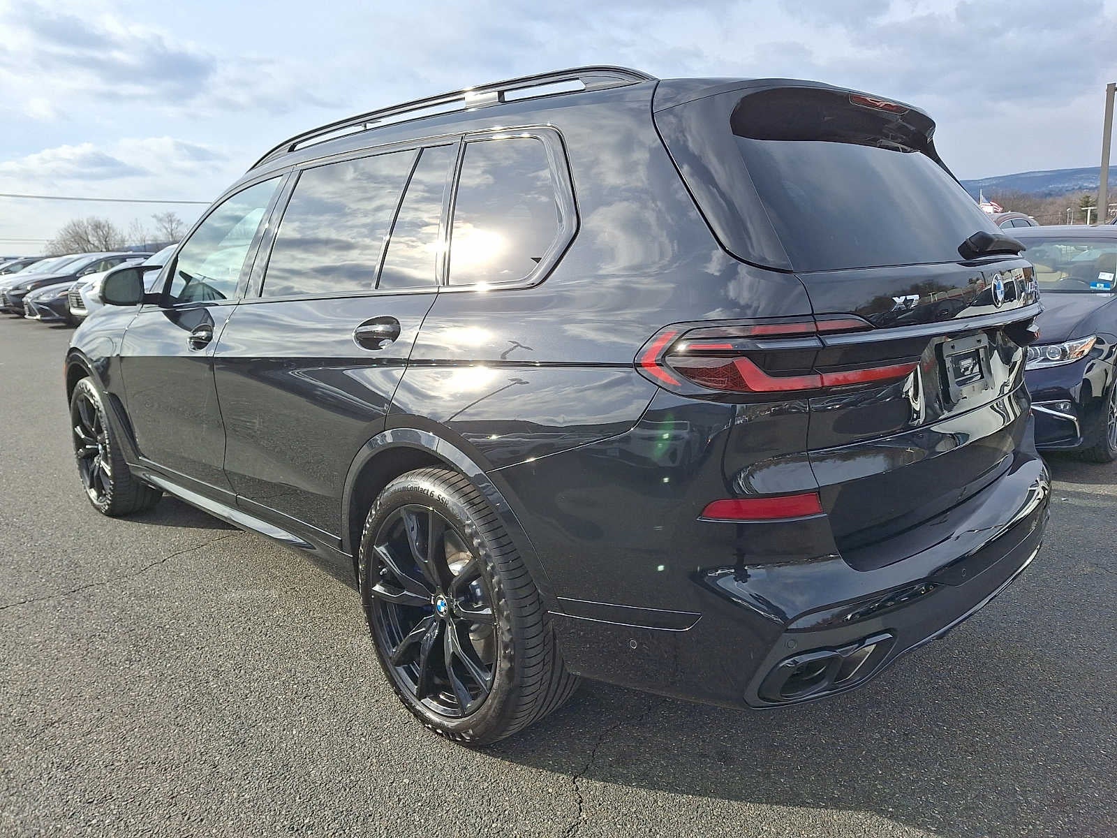 2024 BMW X7 M60i
