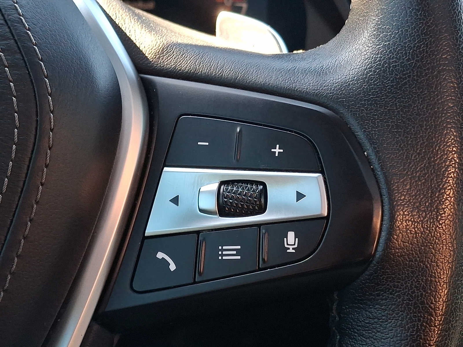 2023 BMW X5 xDrive40i xDrive40i