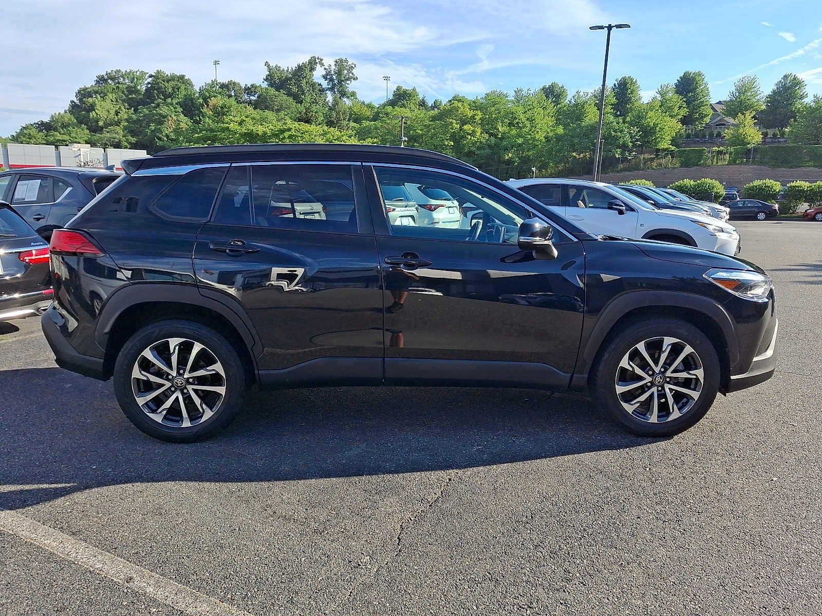 2023 Toyota Corolla Cross XLE