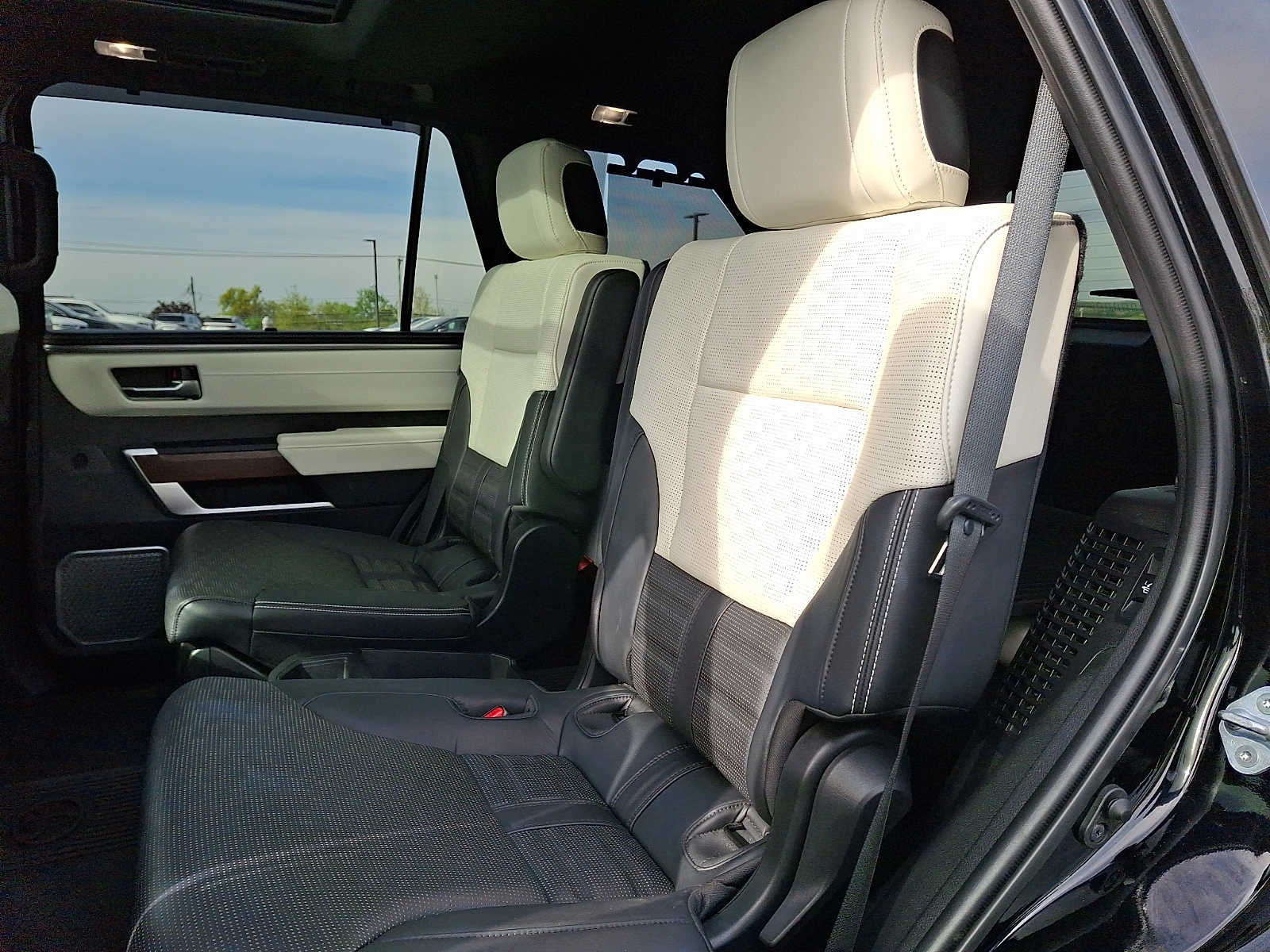2023 Toyota Sequoia Capstone