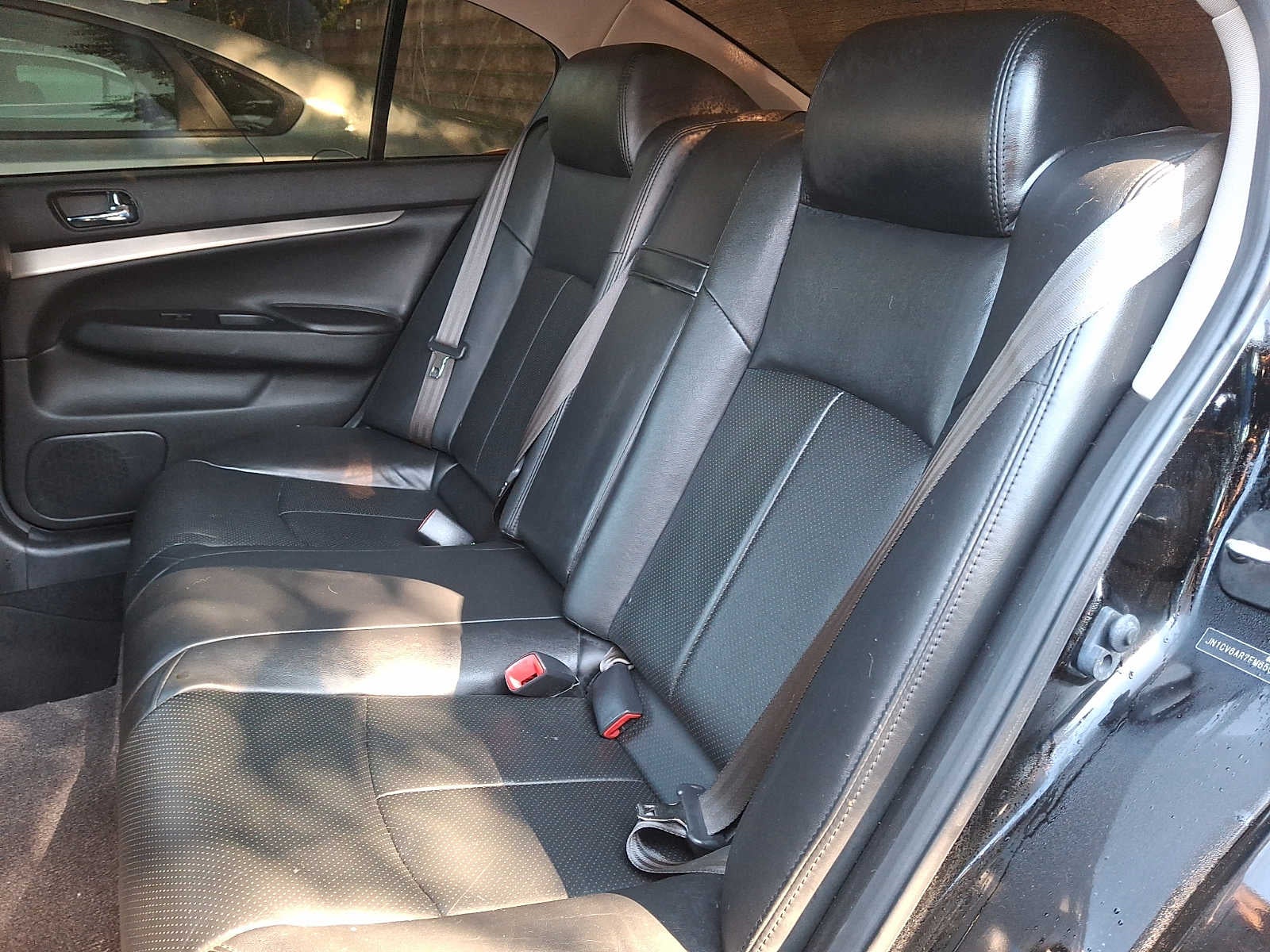 2015 INFINITI Q40 4dr Sdn AWD