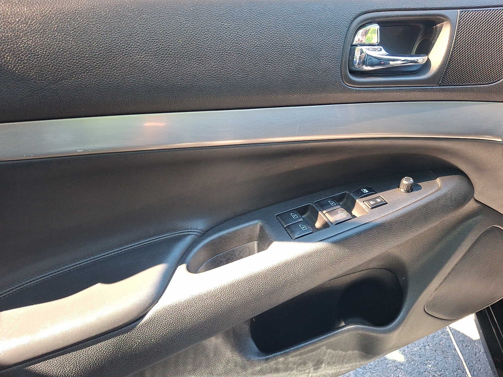 2015 INFINITI Q40 4dr Sdn AWD