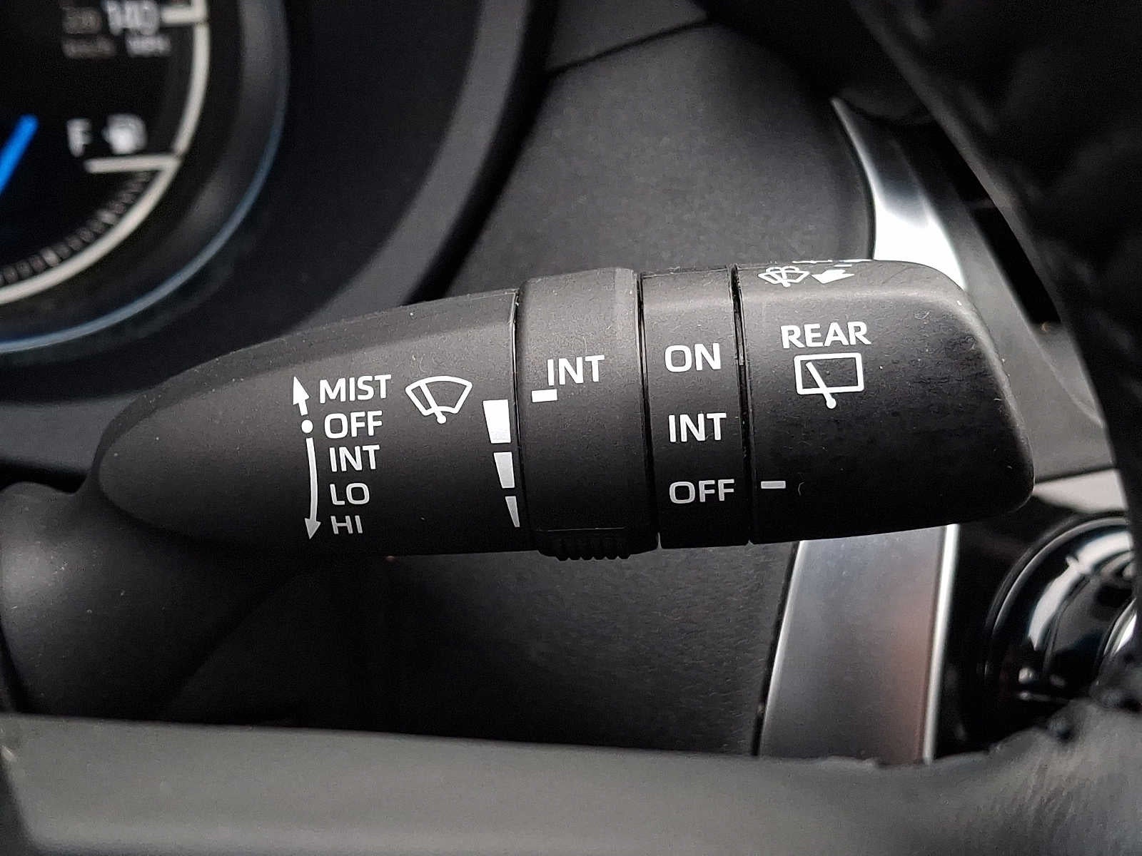 2024 Toyota Venza LE