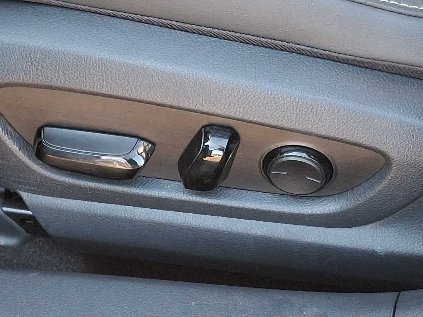 2023 Lexus UX F SPORT Design