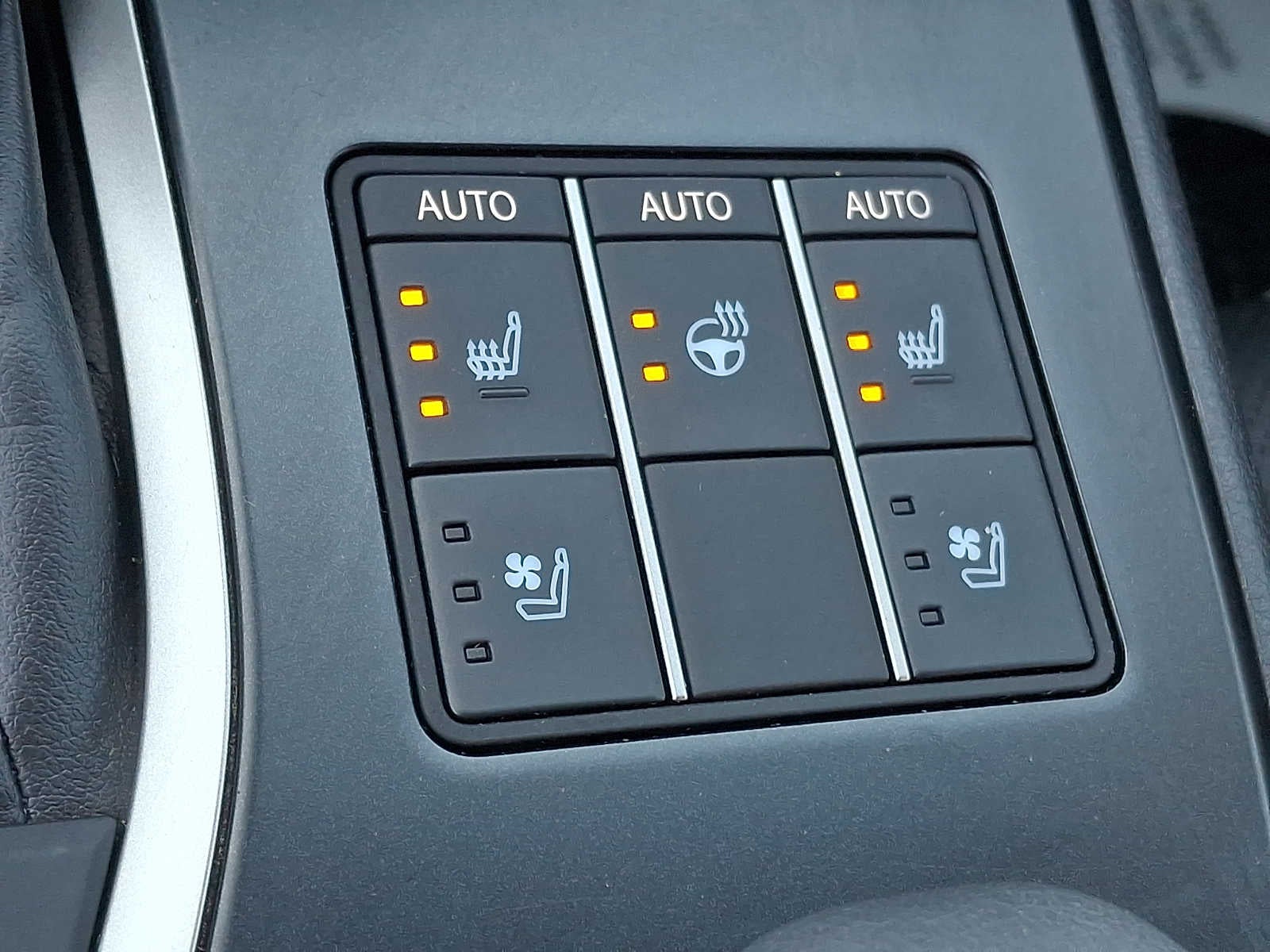 2023 Lexus UX F SPORT Design