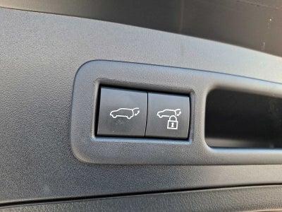 2023 Lexus UX F SPORT Design