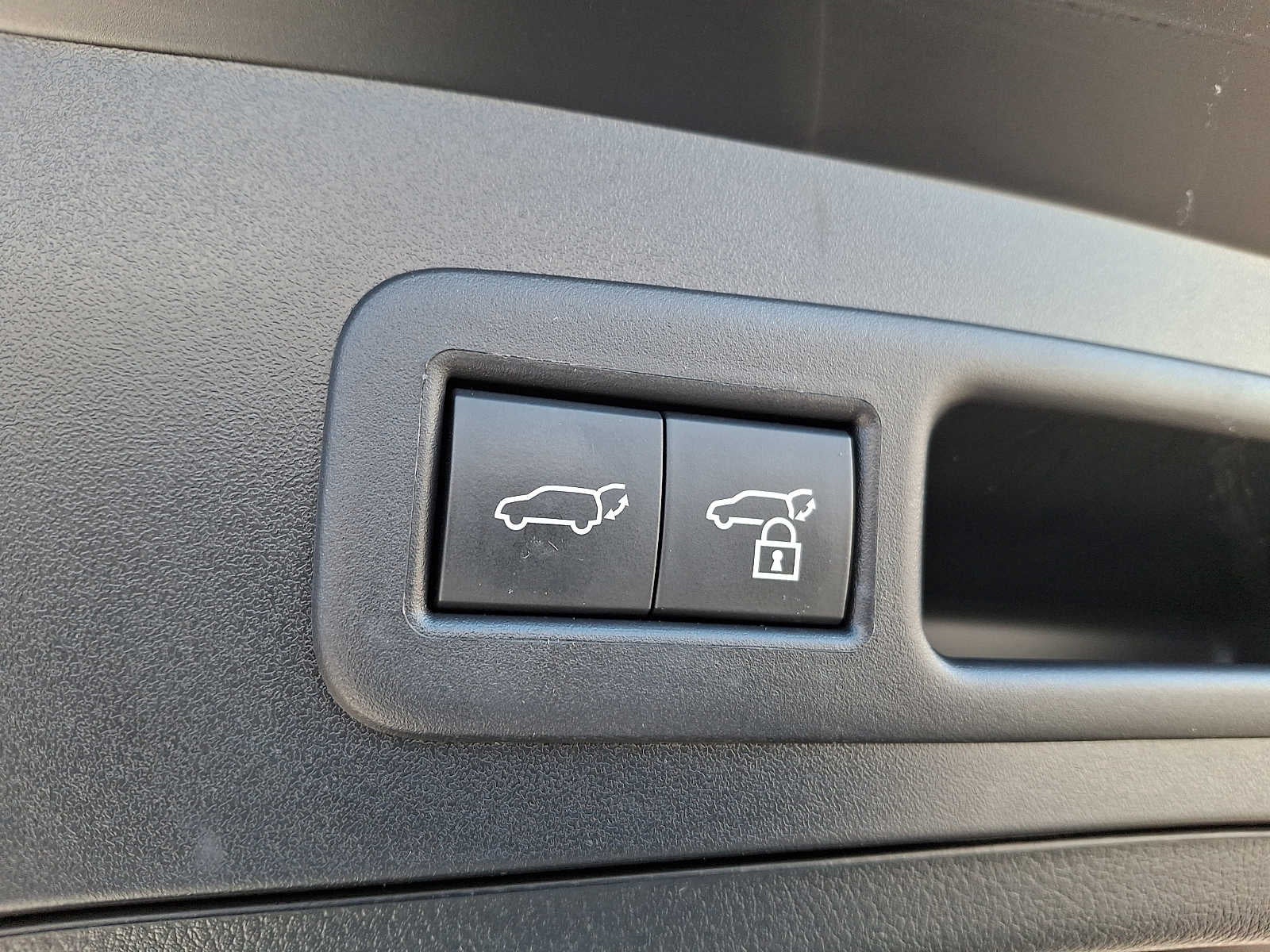 2023 Lexus UX F SPORT Design