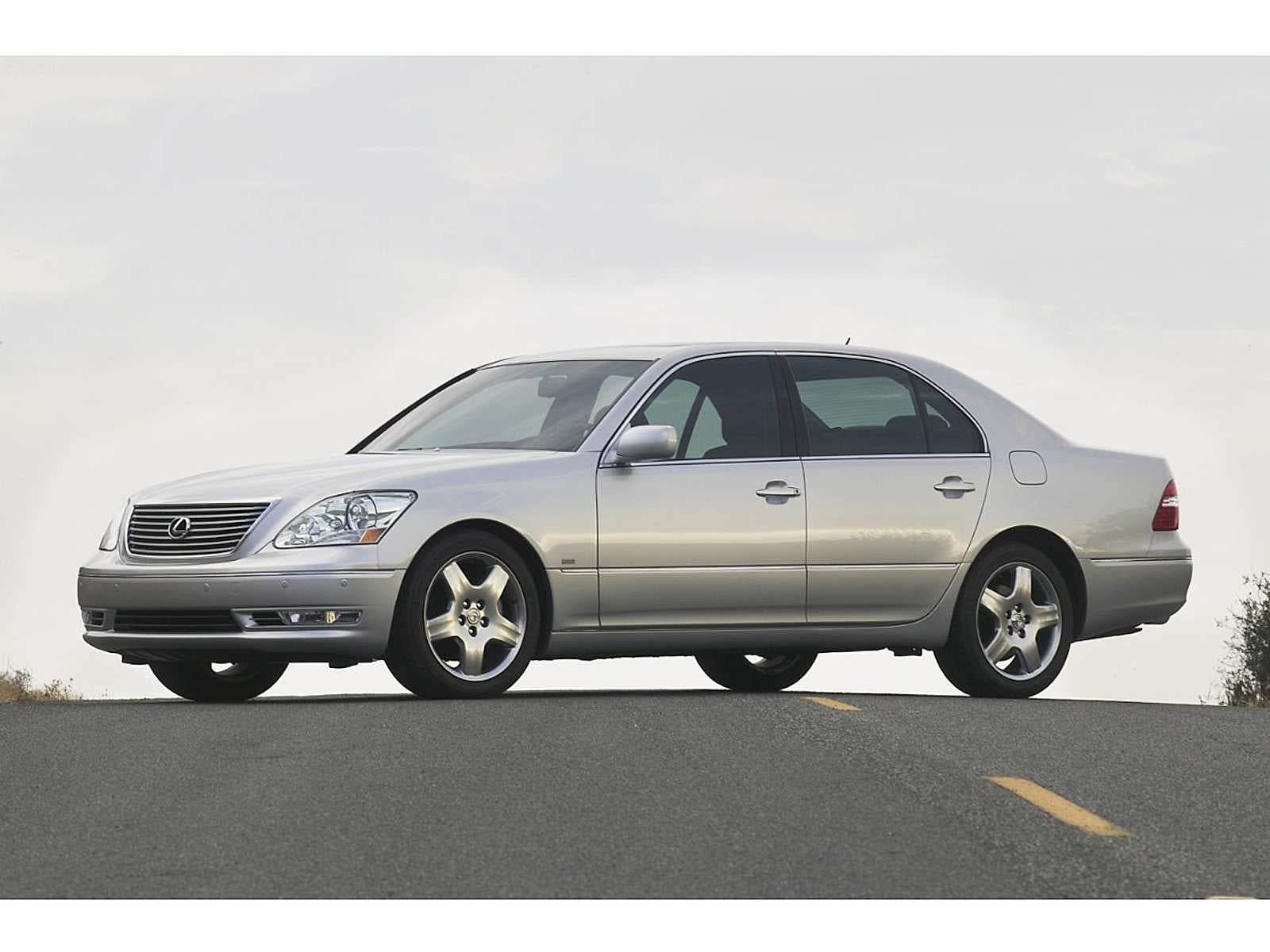 2005 Lexus LS 430 4dr Sdn