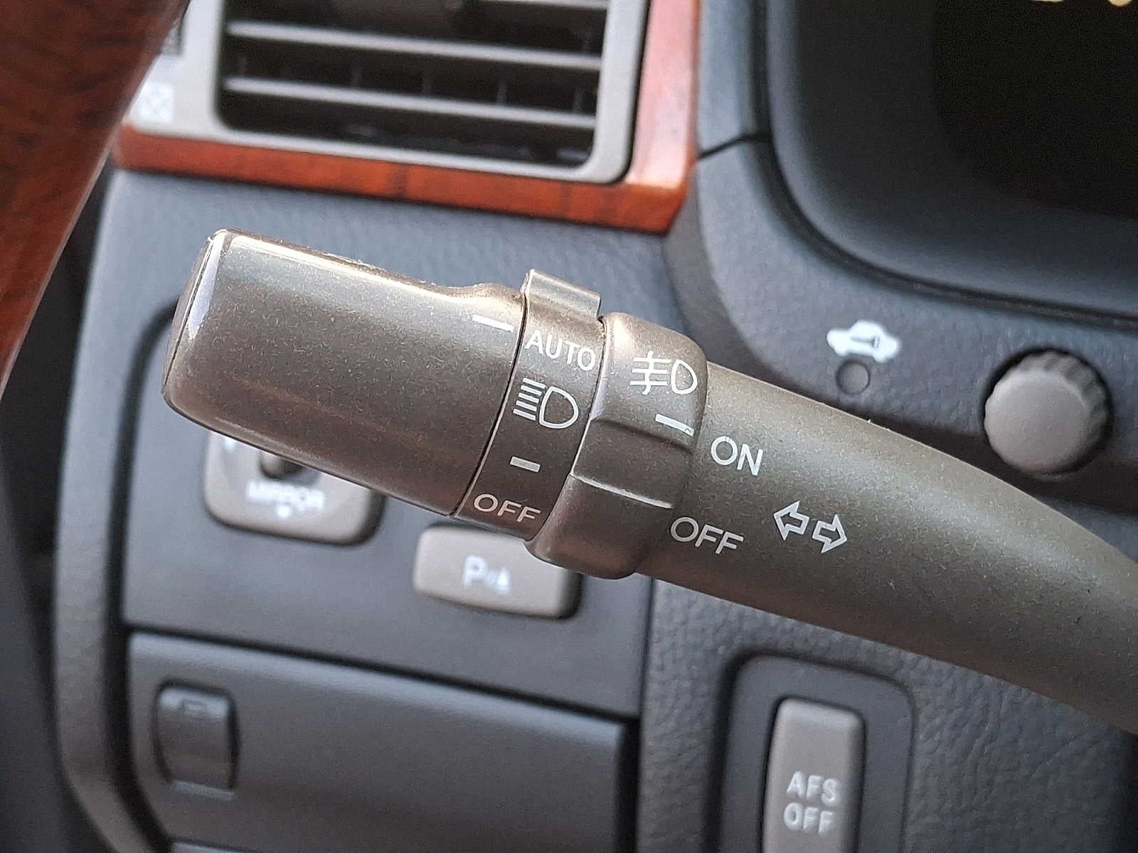 2005 Lexus LS 430 4dr Sdn