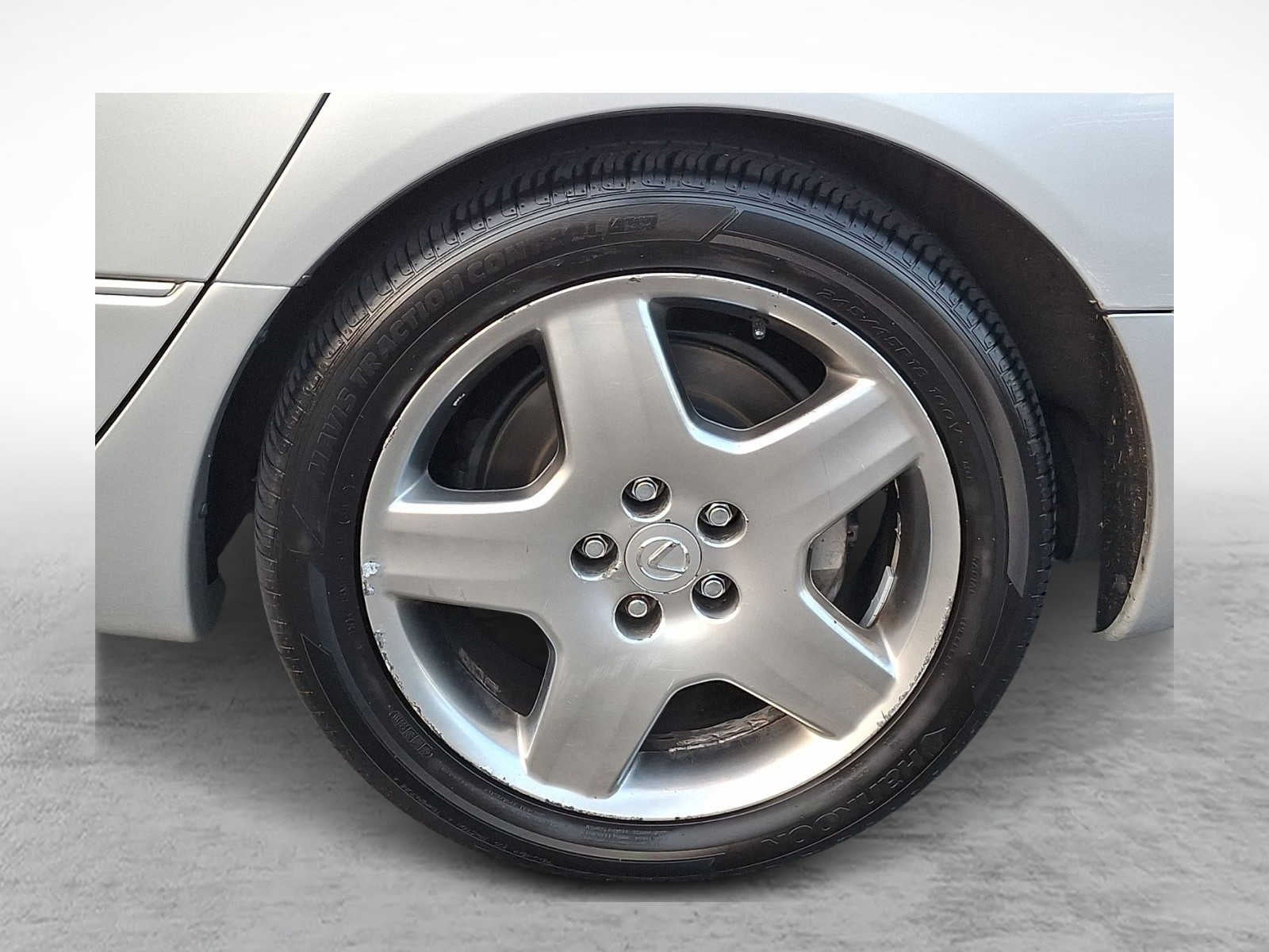 2005 Lexus LS 430 4dr Sdn