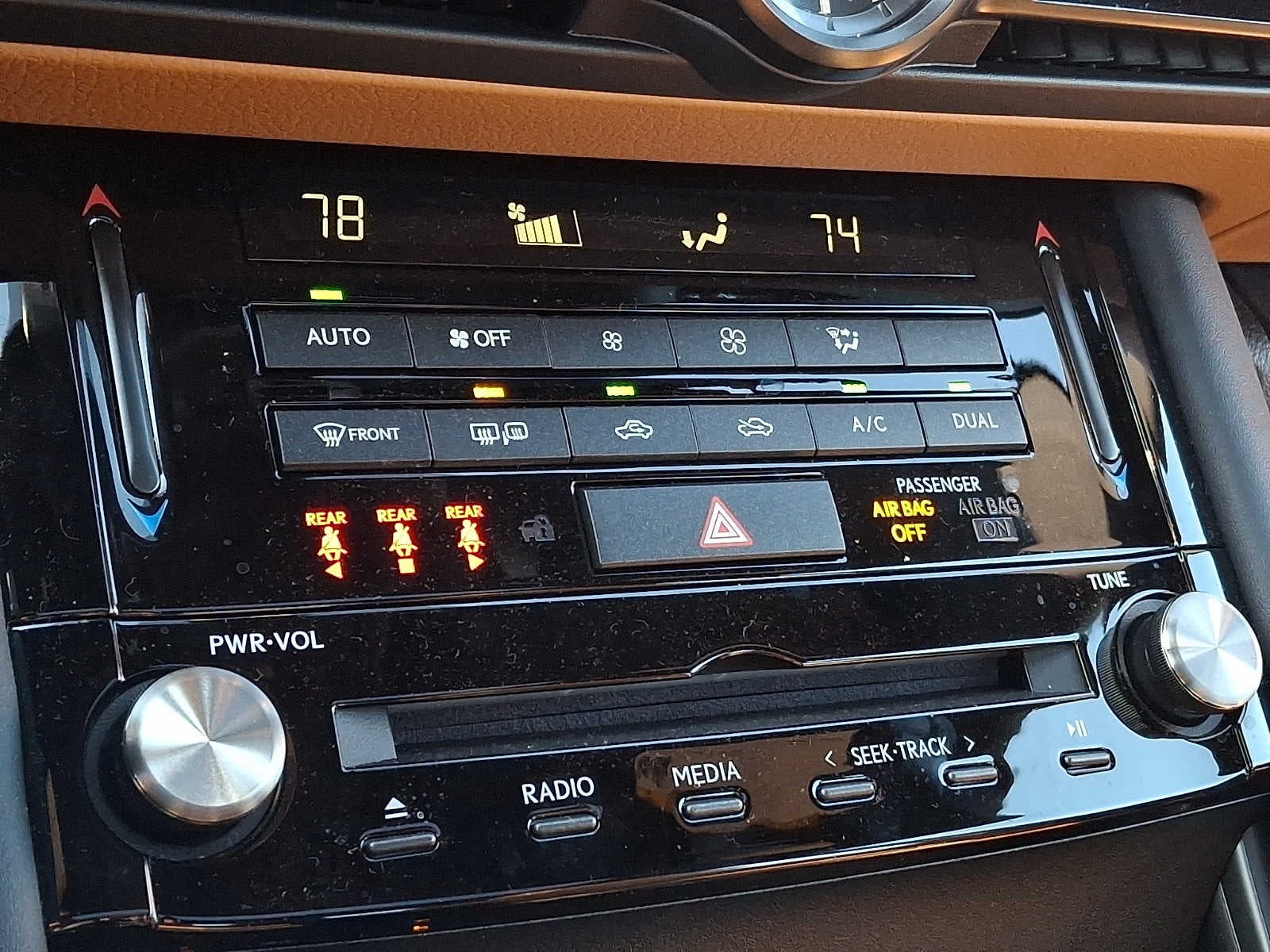 2025 Lexus IS F SPORT Design