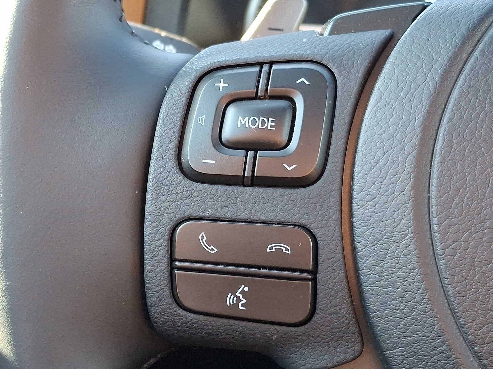 2025 Lexus IS F SPORT Design