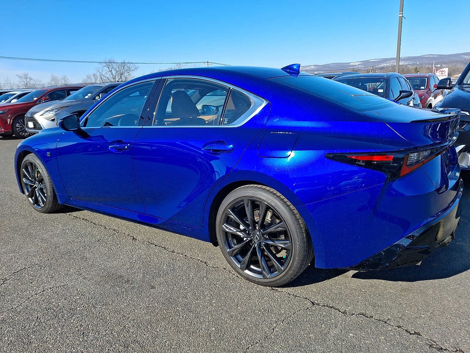 2025 Lexus IS F SPORT Design