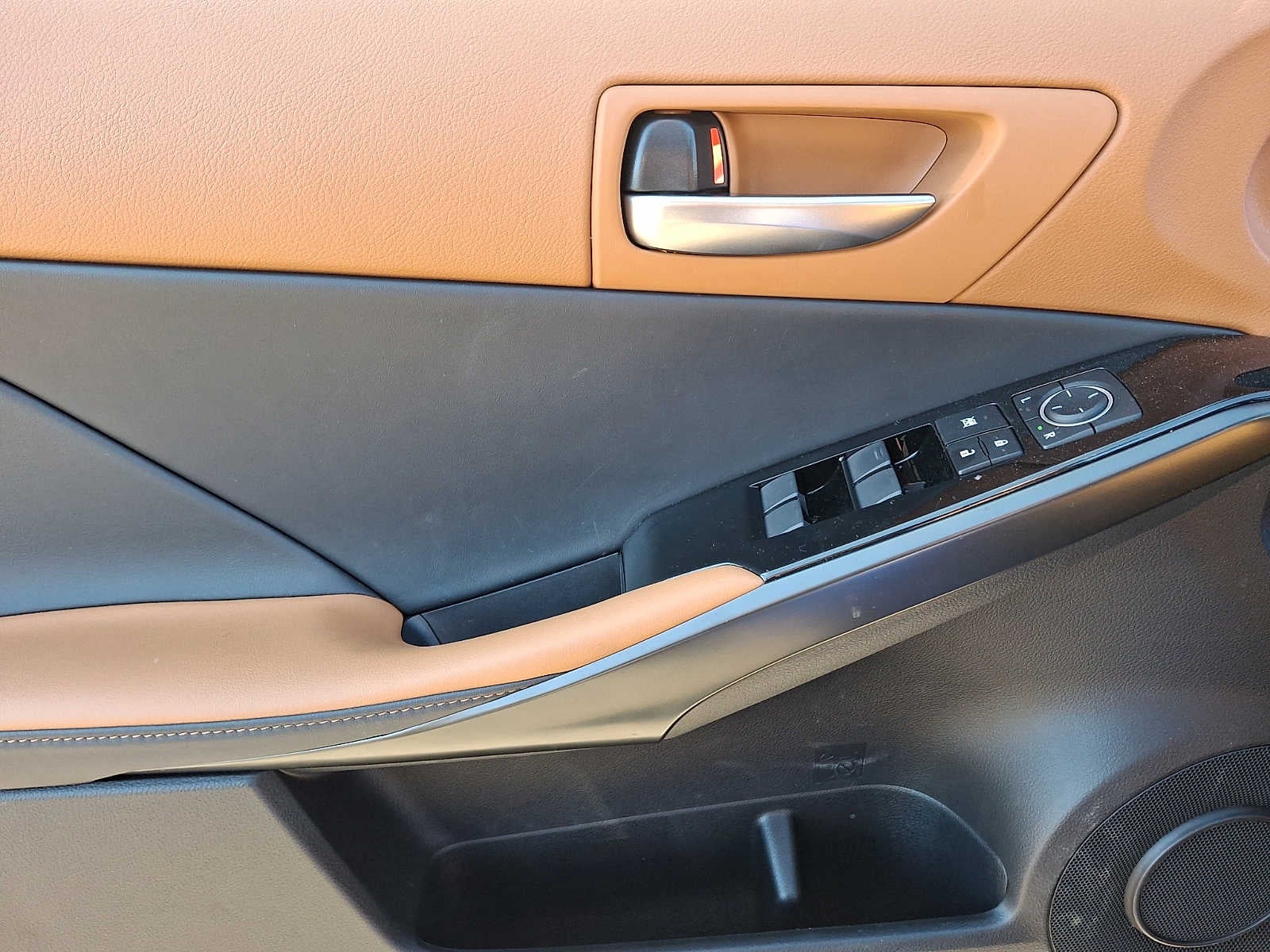 2025 Lexus IS F SPORT Design