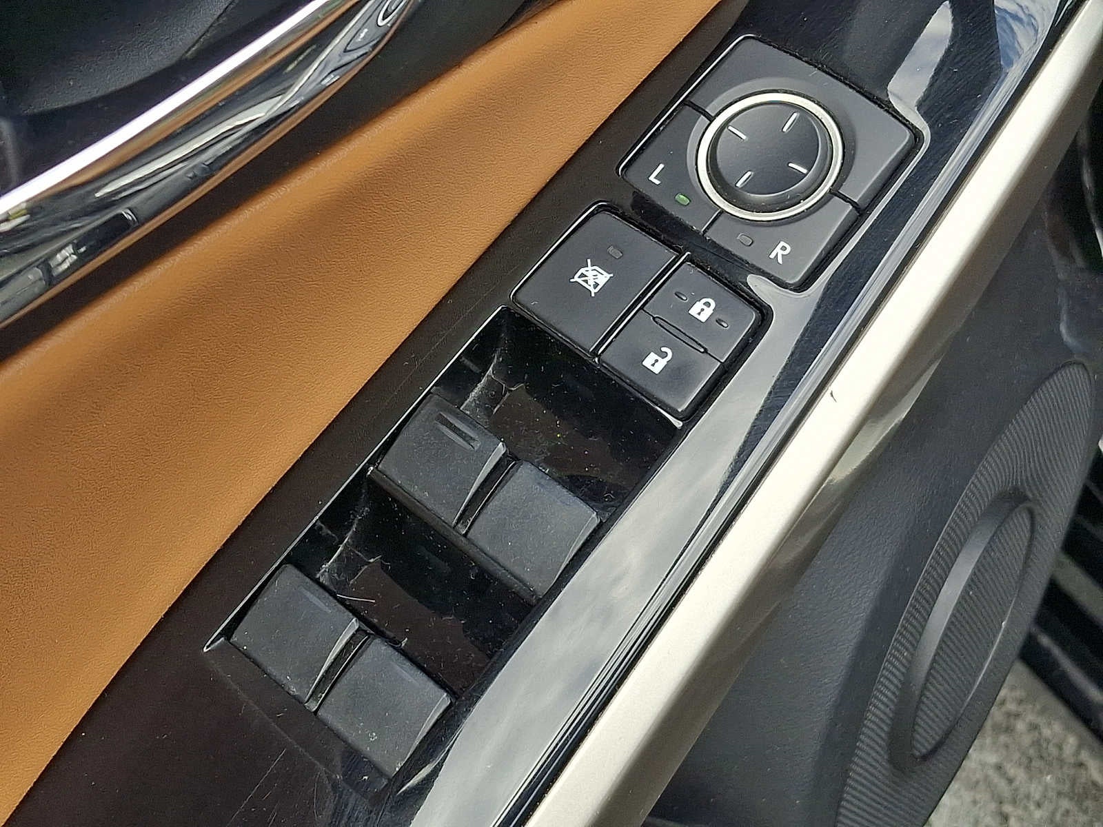 2016 Lexus IS 300 4dr Sdn AWD