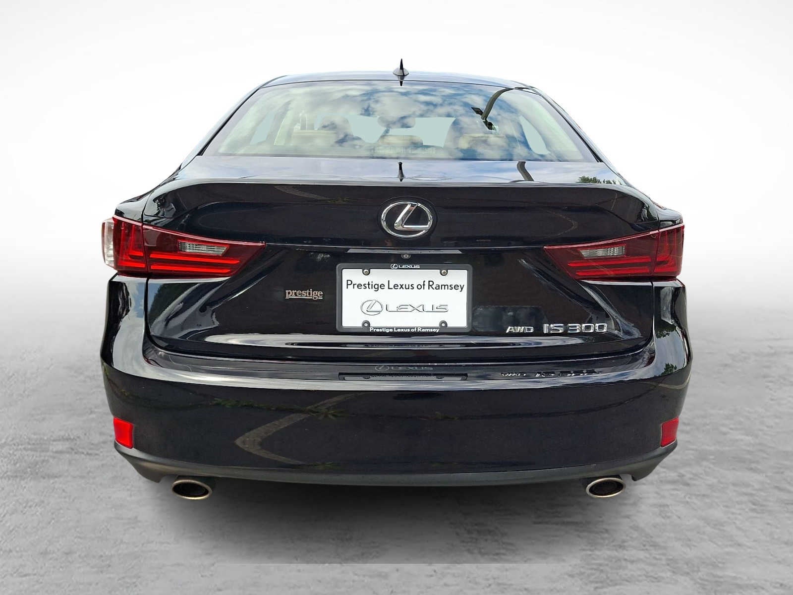 2016 Lexus IS 300 4dr Sdn AWD