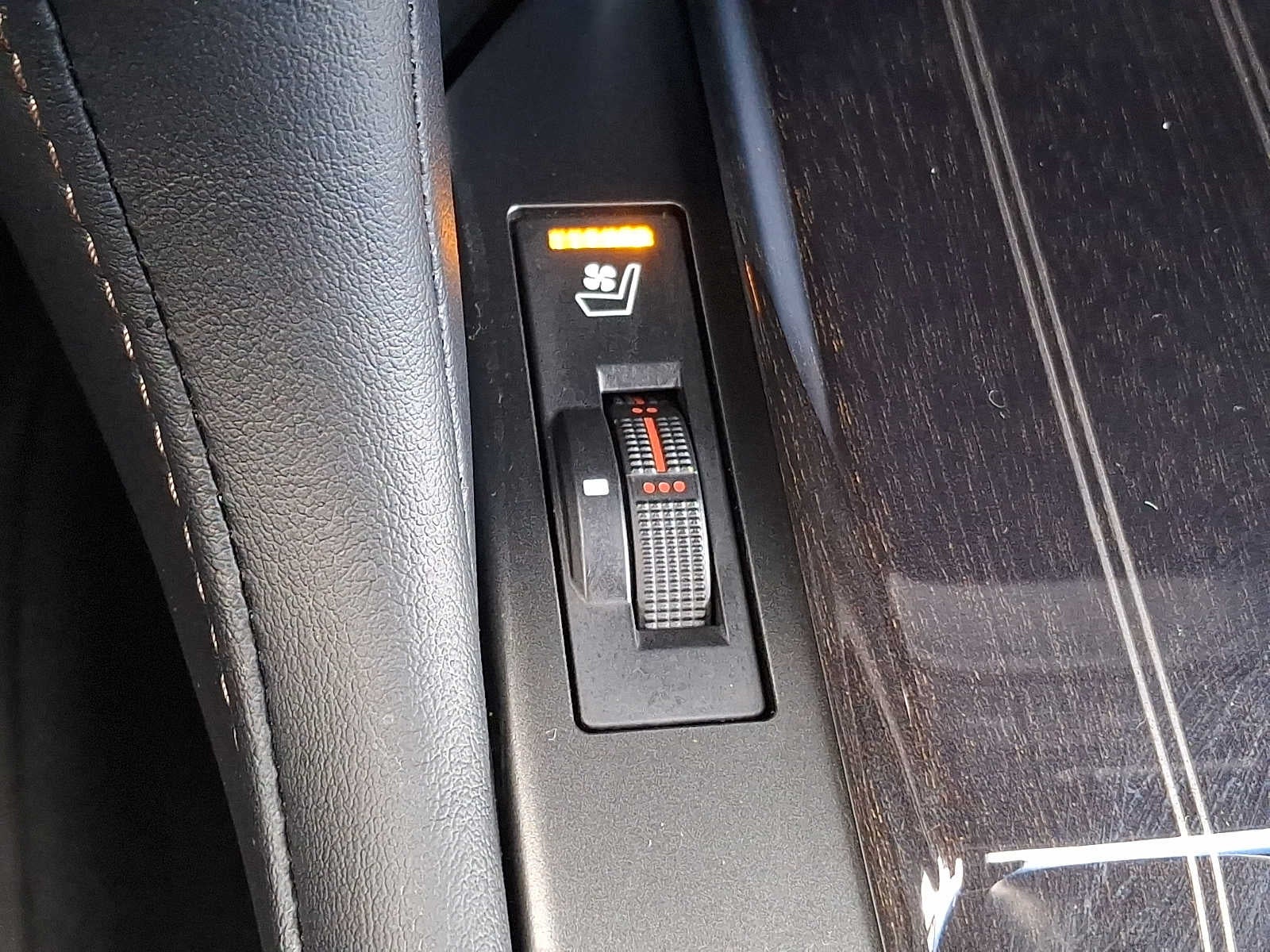 2023 Lexus GX Premium