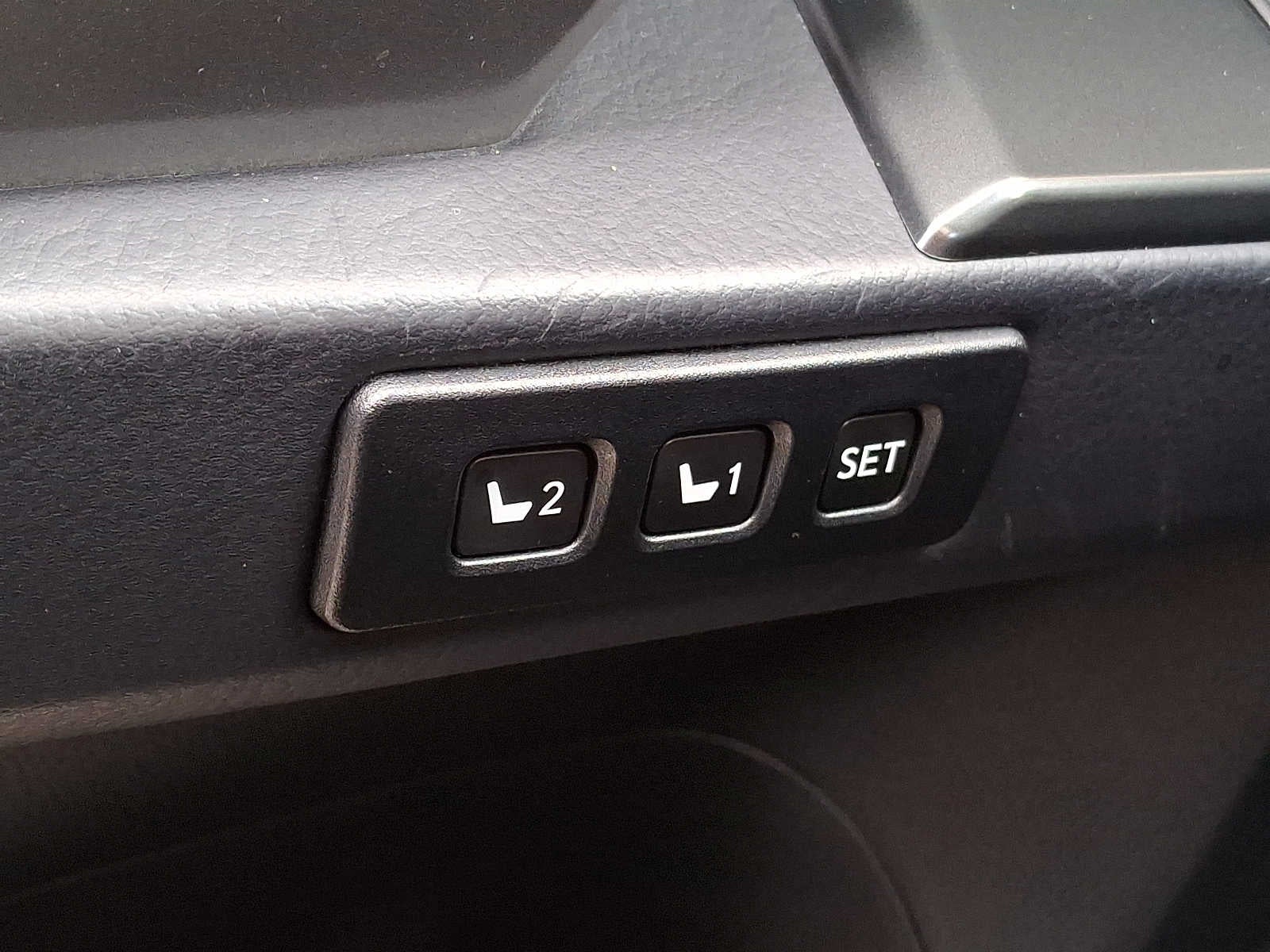 2023 Lexus GX Premium