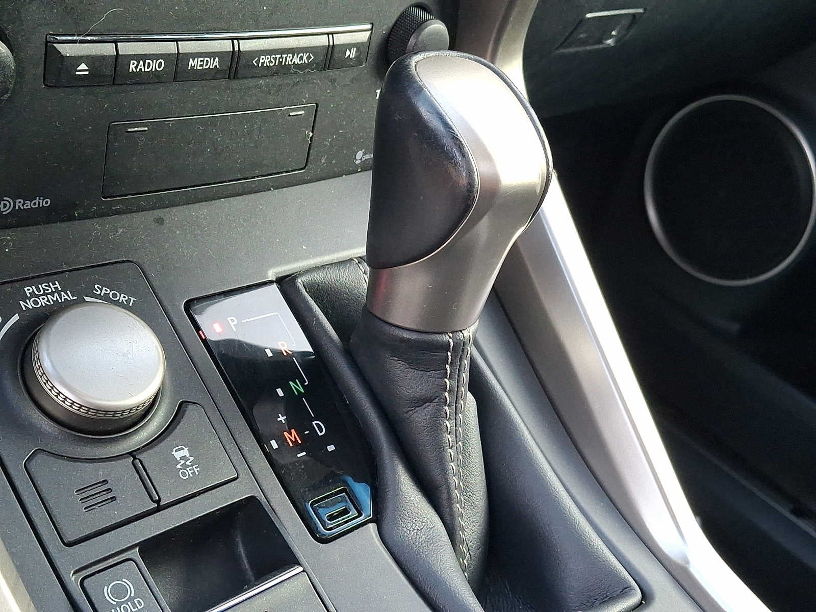 2016 Lexus NX 200t AWD 4dr