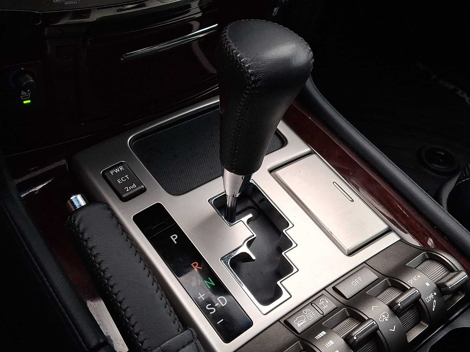 2014 Lexus LX 570 4WD 4dr
