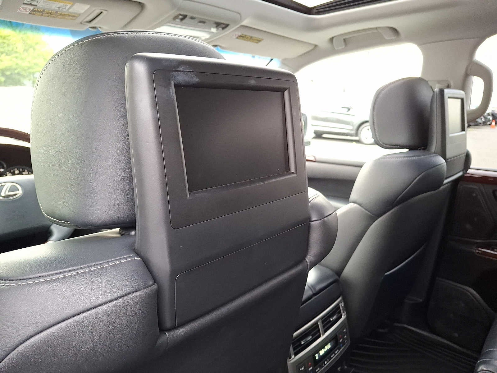 2014 Lexus LX 570 4WD 4dr